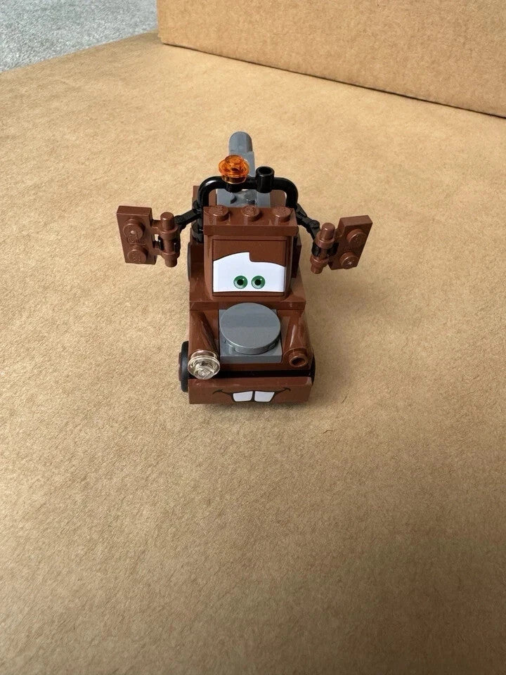 8487 Flo's V8 Café - LEGO Pixar Cars - 100% COMPLETE - NO BOX OR INSTRUCTIONS