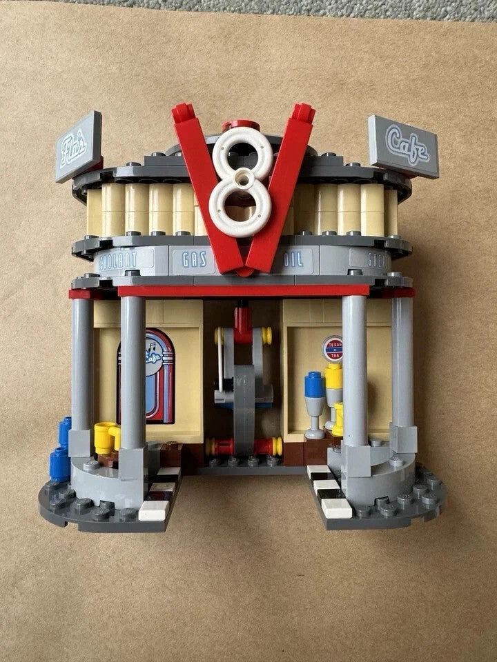 8487 Flo's V8 Café - LEGO Pixar Cars - 100% COMPLETE - NO BOX OR INSTRUCTIONS