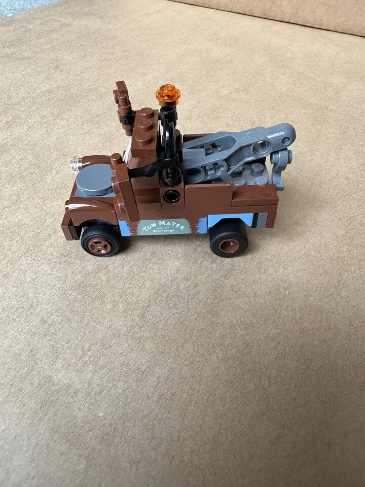 8487 Flo's V8 Café - LEGO Pixar Cars - 100% COMPLETE - NO BOX OR INSTRUCTIONS