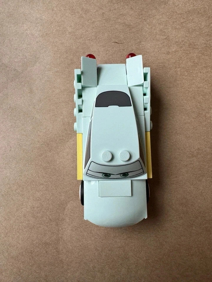 8487 Flo's V8 Café - LEGO Pixar Cars - 100% COMPLETE - NO BOX OR INSTRUCTIONS