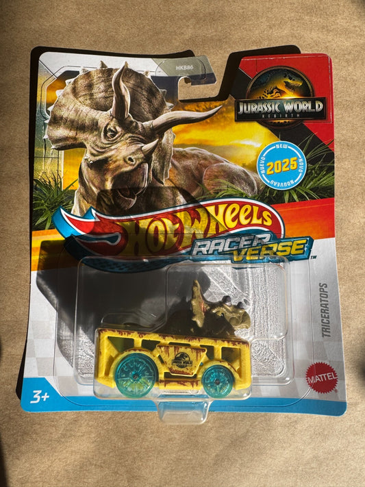 Triceratops Jurassic World Rebirth - Racer Verse - Hot Wheels - Mattel NEW