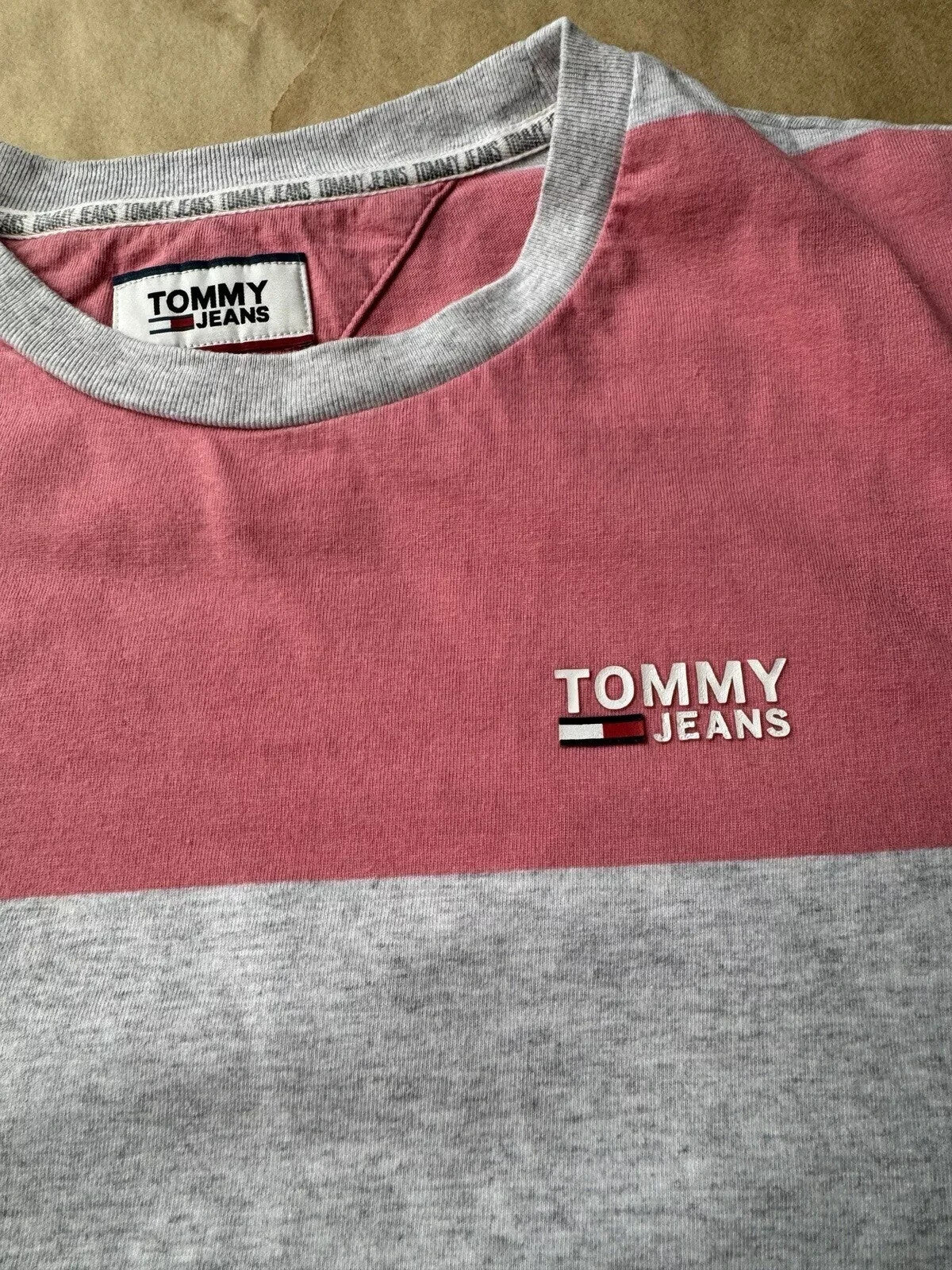 Pink & Grey Block T-Shirt - Tommy Jeans - Size M - PRE-OWNED